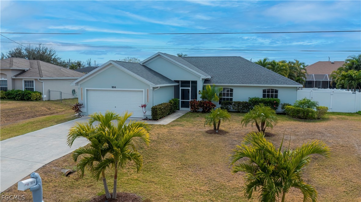 4 Bed Pool Home for Sale in Cape Coral, photo 2
