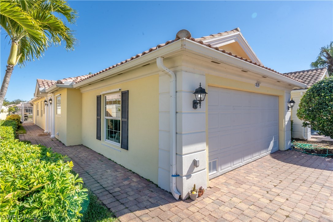 2 Bed Pool Home for Sale in Verona Walk, photo 2