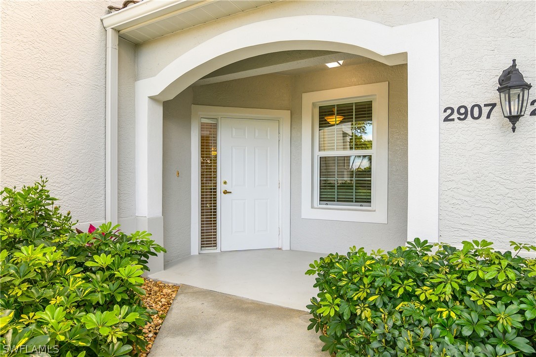 2 Bed Condominium for Sale in Winding Stream, photo 2
