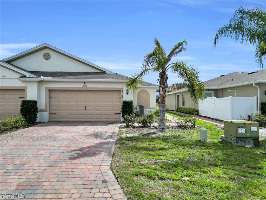 2 Bed Waterfront Home for Sale in Marblebrook, photo 2