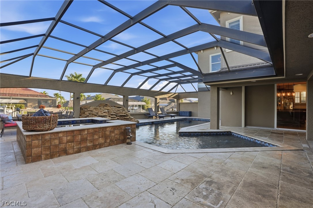 3 Bed Pool Home for Sale in Cape Coral, photo 2