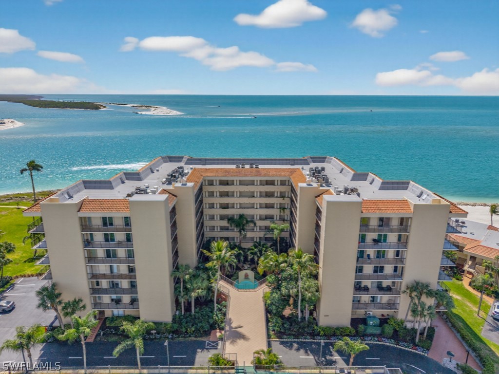 3 Bed Waterfront Home for Sale in Marco Island, photo 2