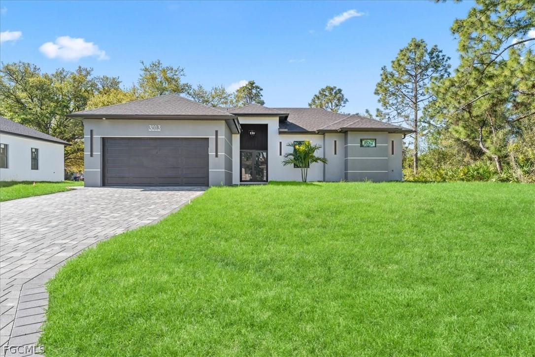 4 Bed SingleFamilyResidence for Sale in Lehigh Acres, photo 2