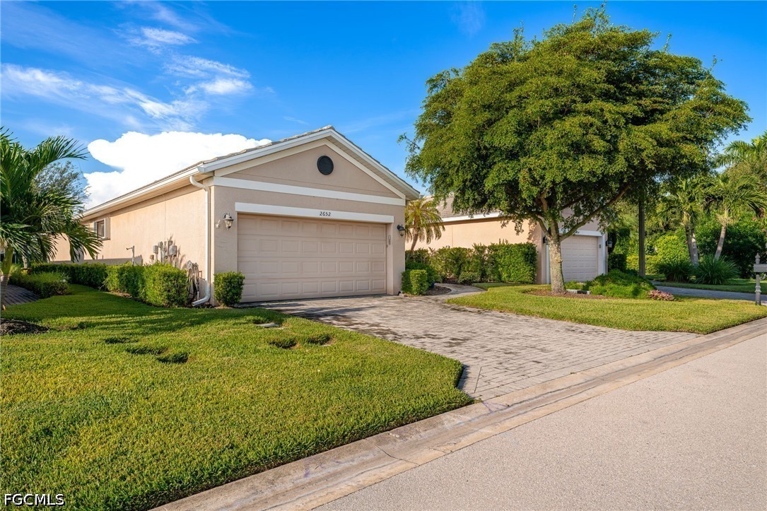 2 Bed Waterfront Home for Sale in Sandoval, photo 2