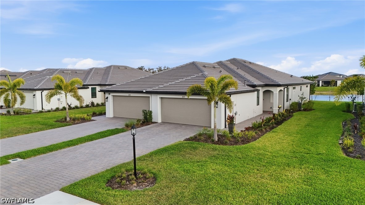 2 Bed Waterfront Home for Sale in Estero, photo 2