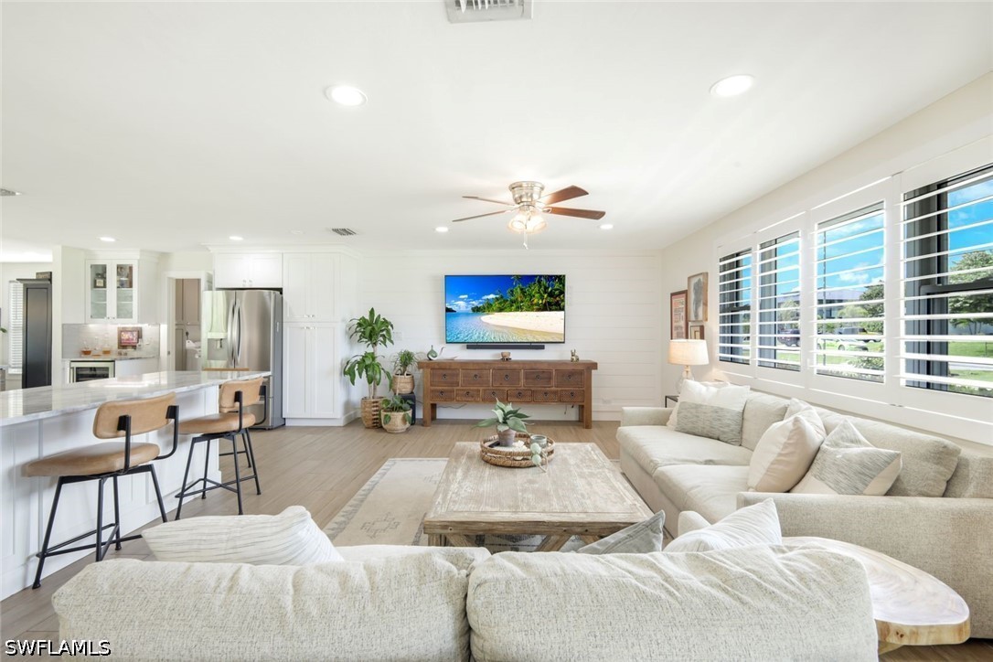 2 Bed SingleFamilyResidence for Sale in Estero, photo 2