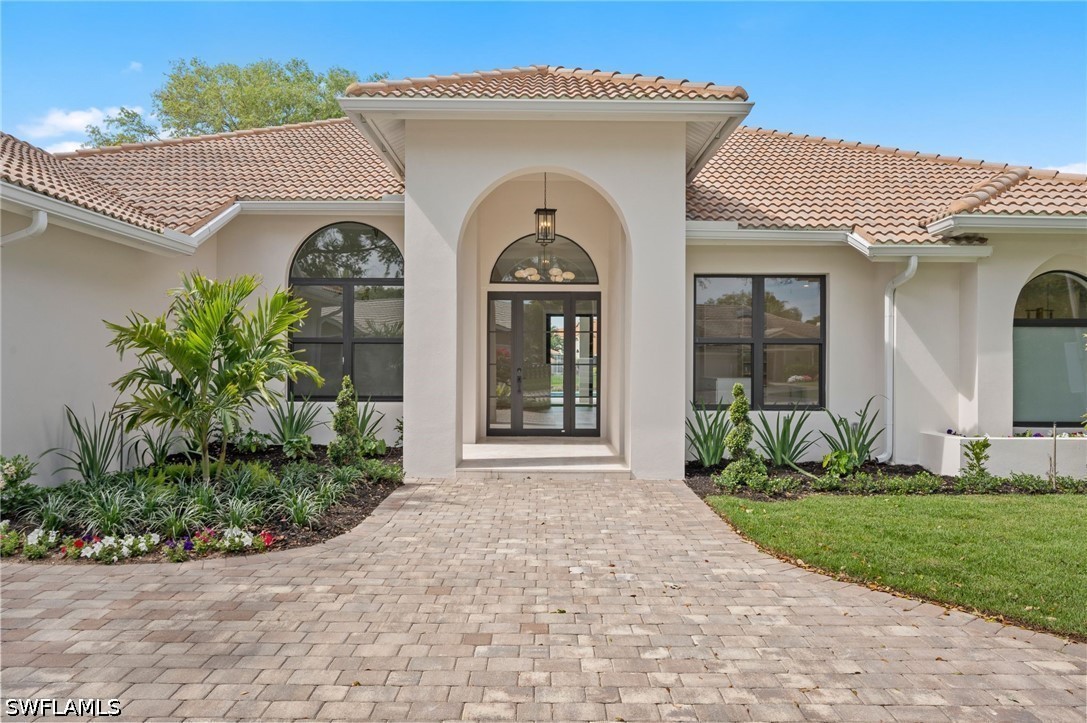 4 Bed Pool Home for Sale in Valley Oak, photo 2