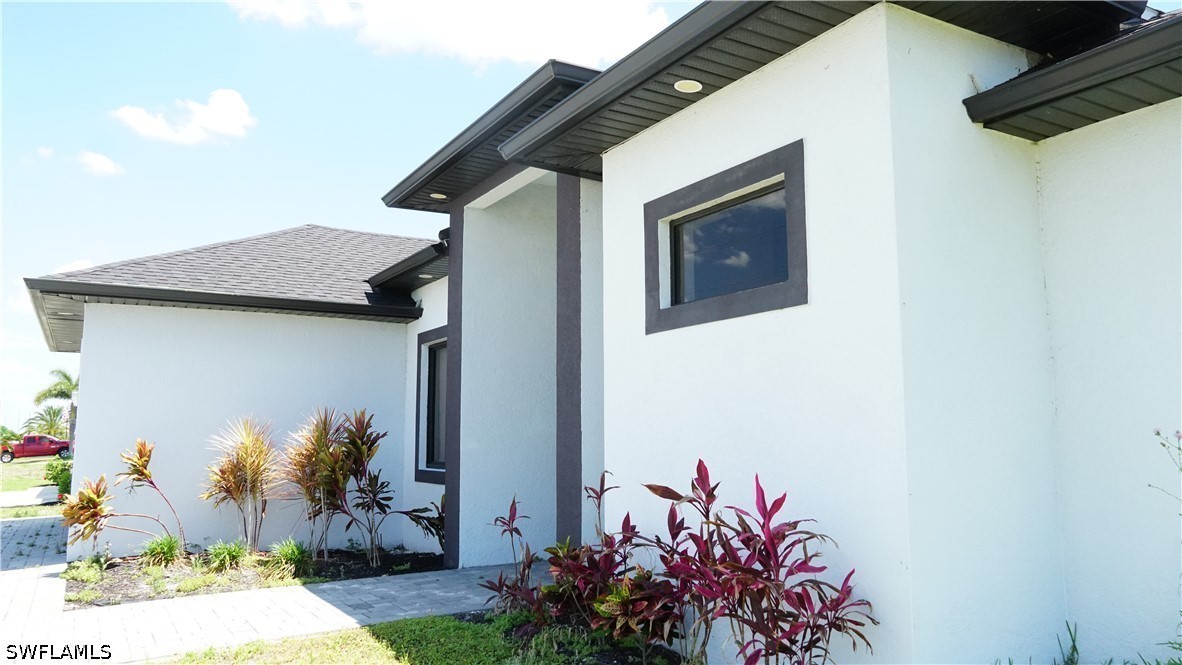 4 Bed SingleFamilyResidence for Sale in Cape Coral, photo 2