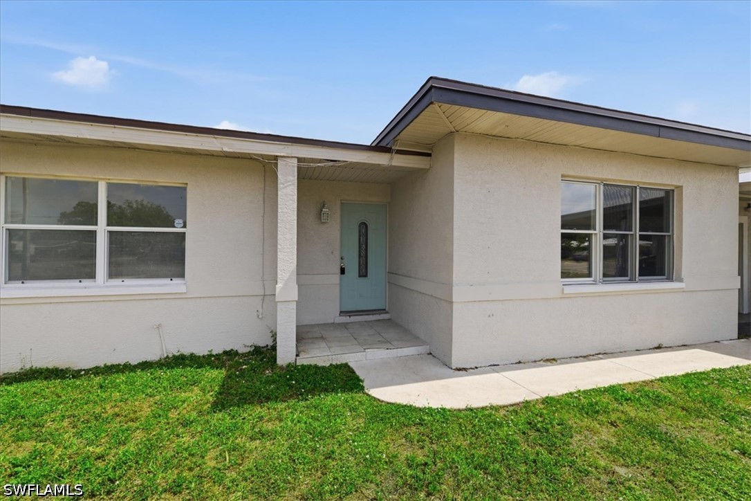 3 Bed Pool Home for Sale in Lehigh Acres, photo 2