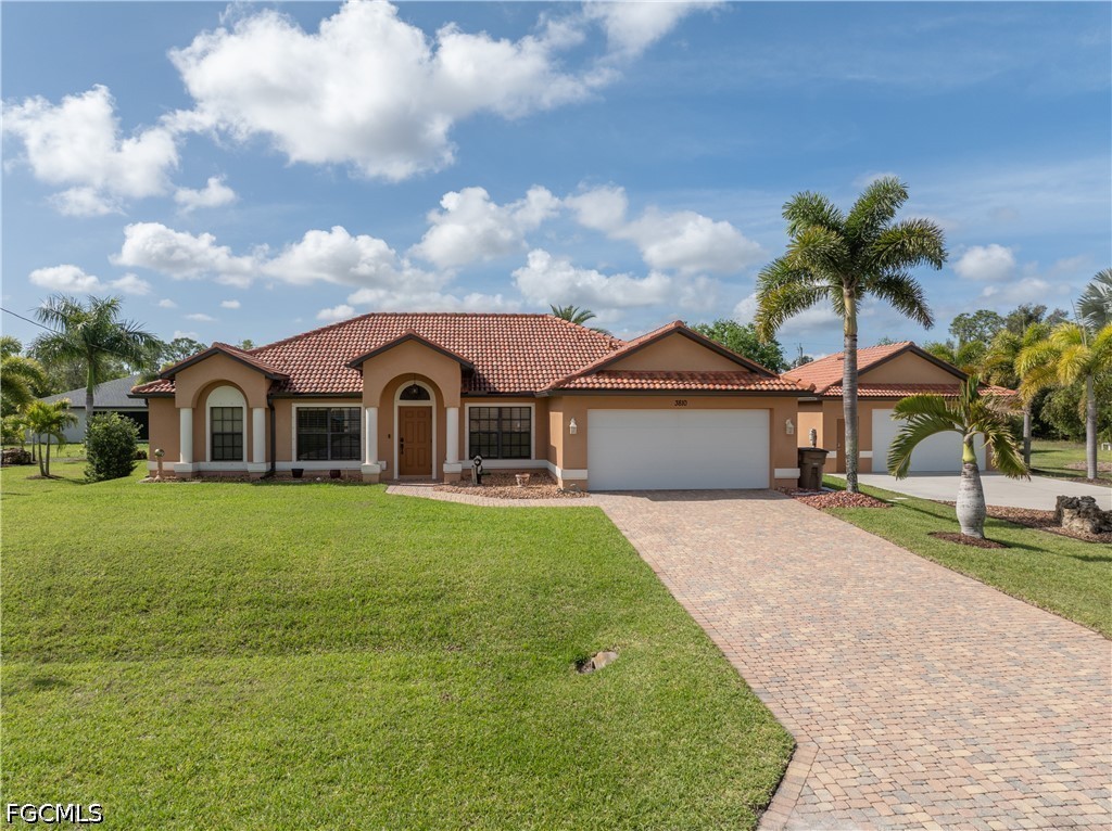 4 Bed Pool Home for Sale in Cape Coral, photo 2