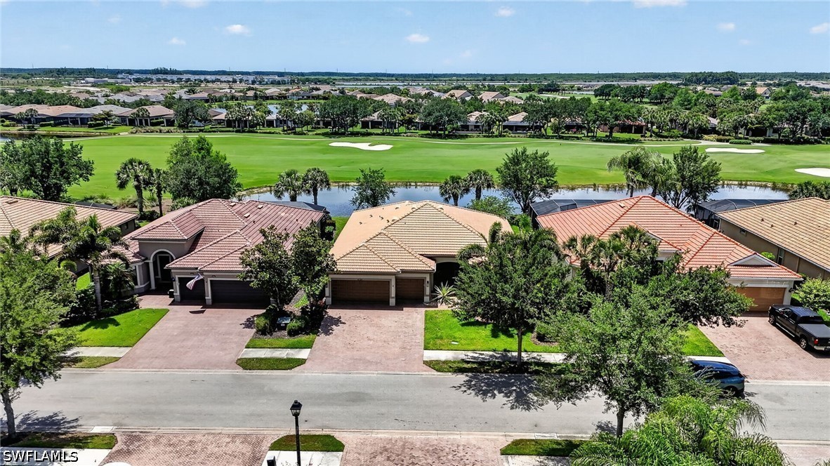 3 Bed Waterfront Home for Sale in Del Webb, photo 2