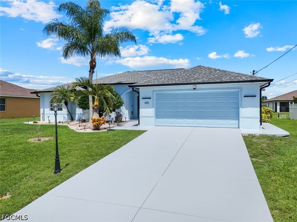 3 Bed Pool Home for Sale in Cape Coral, photo 2