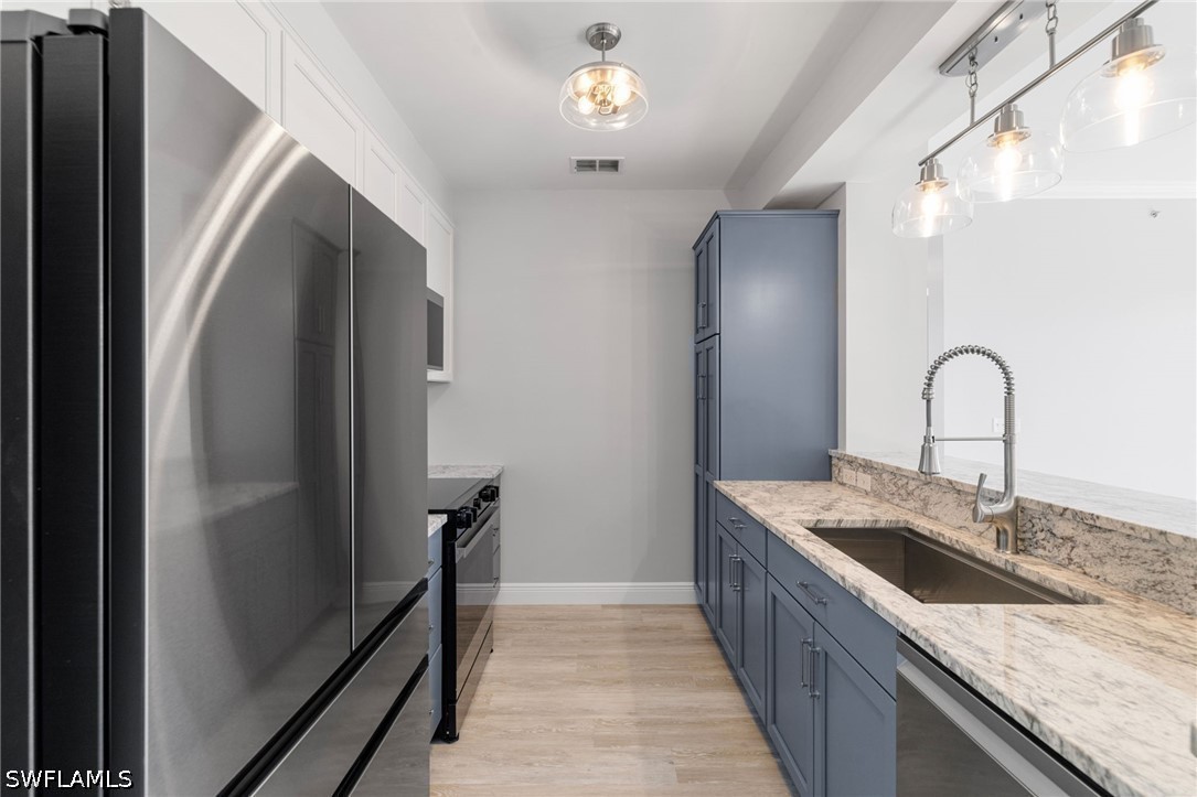 3 Bed Condominium for Sale in Estero, photo 2