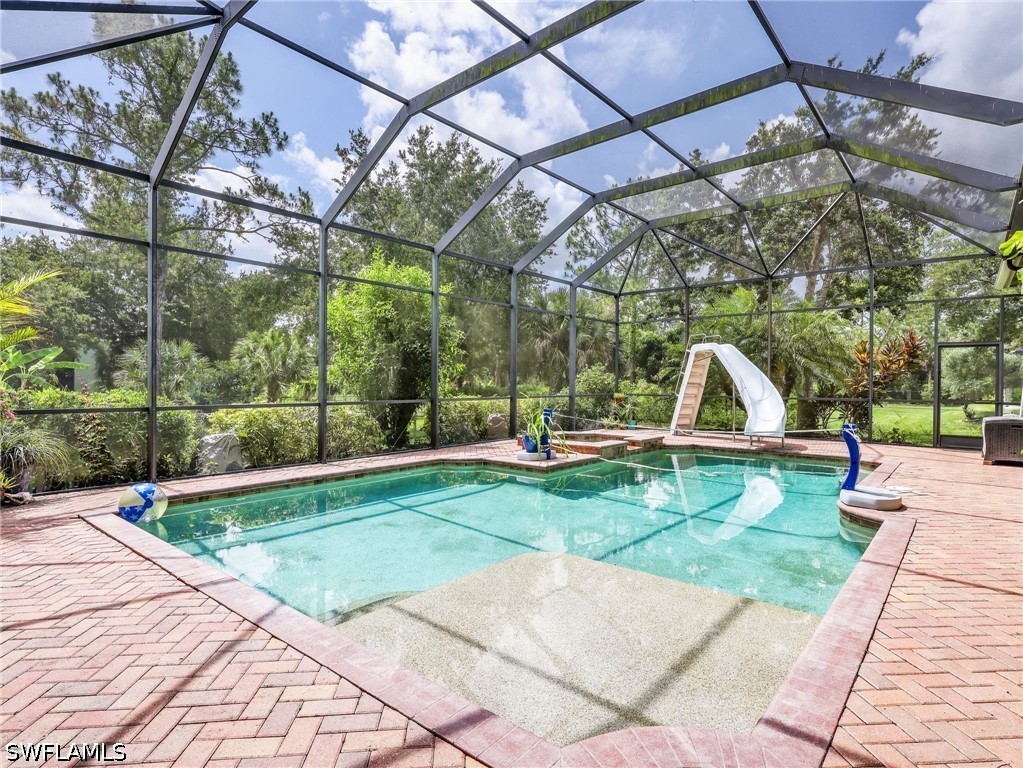 4 Bed Pool Home for Sale in Naples, photo 2