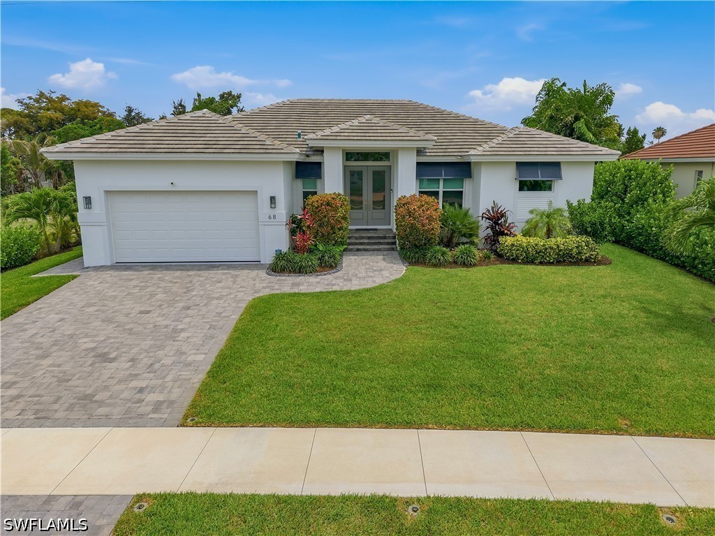 3 Bed Pool Home for Sale in Marco Beach, photo 2