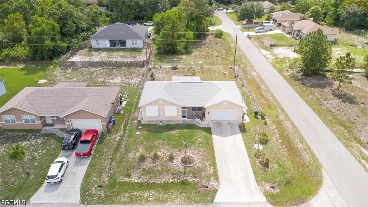 4 Bed SingleFamilyResidence for Sale in Lehigh Acres, photo 2