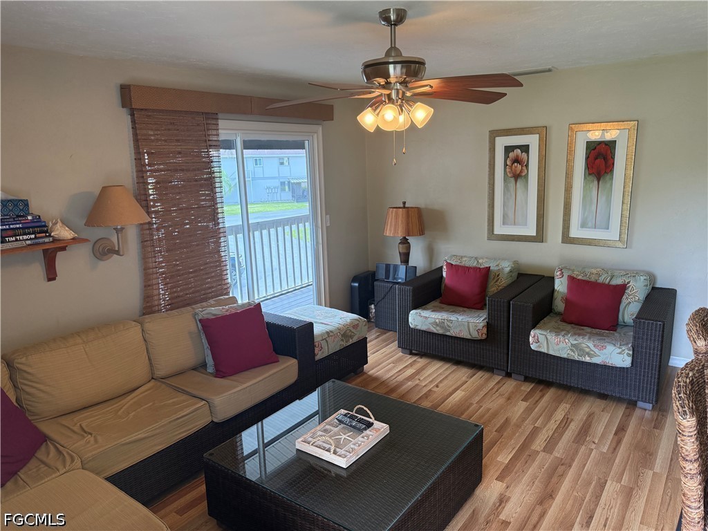 2 Bed Condominium for Sale in Provincetown, photo 2