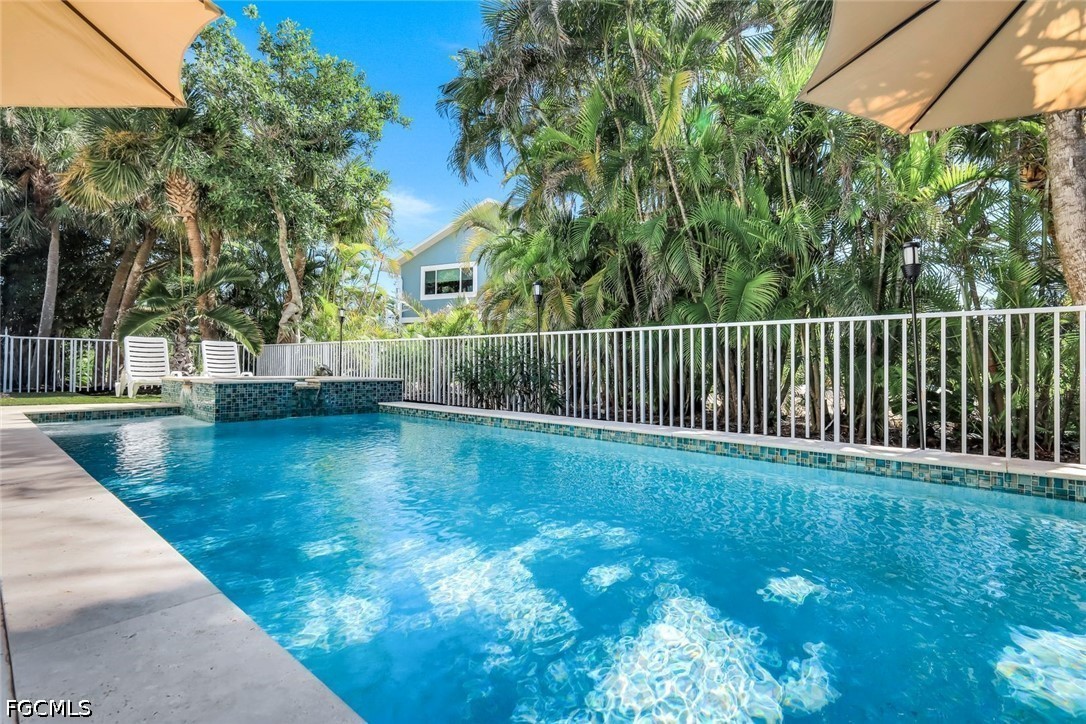 4 Bed Pool Home for Sale in Sanibel Estates, photo 2