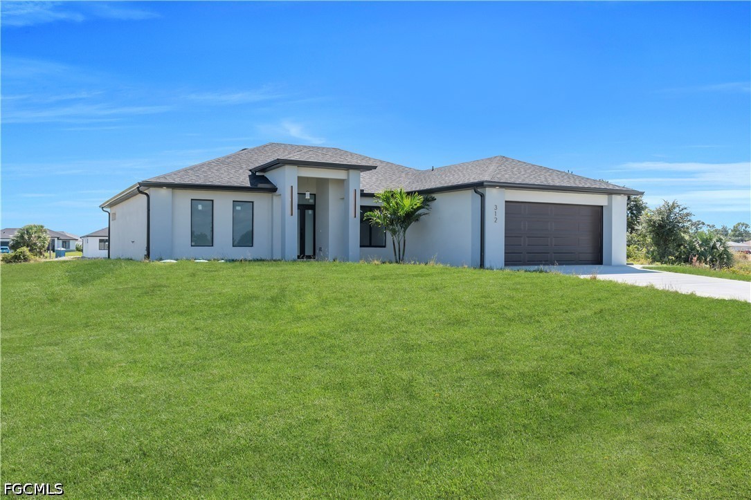 3 Bed SingleFamilyResidence for Sale in Lehigh Acres, photo 2
