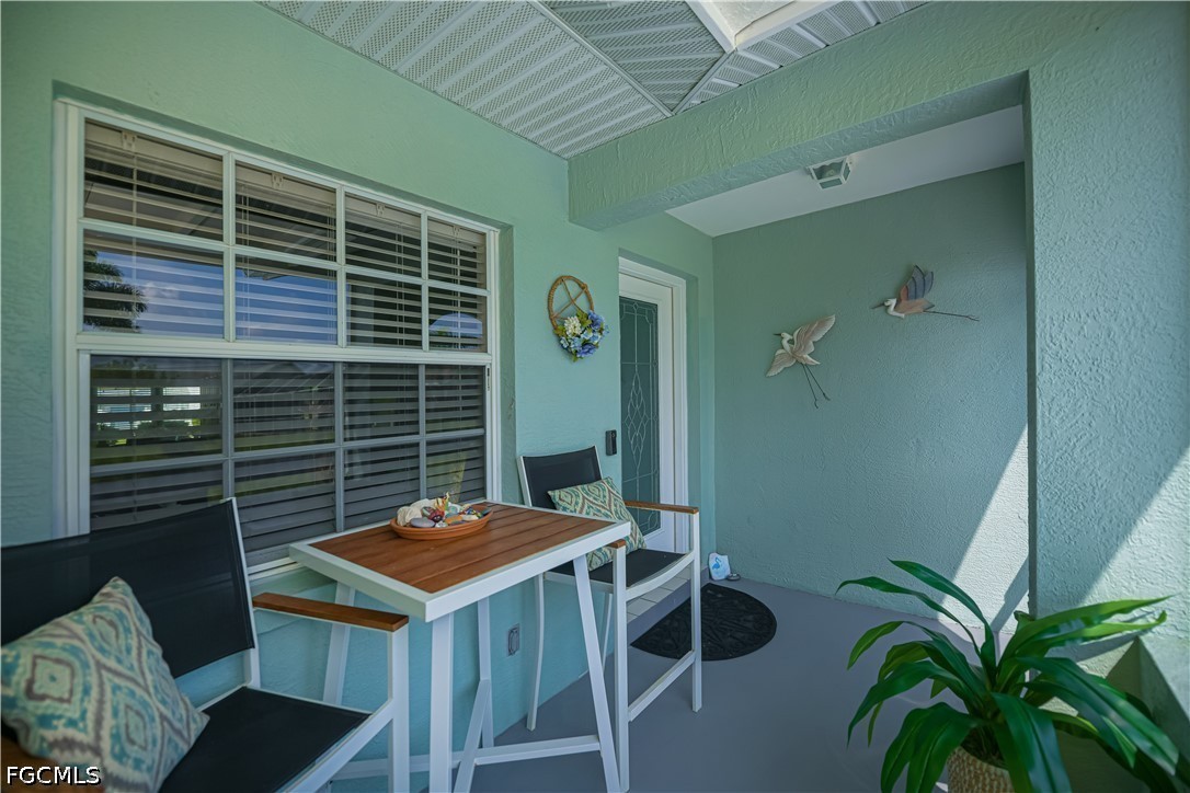 2 Bed SingleFamilyResidence for Sale in North Fort Myers, photo 2