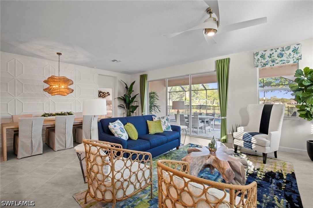 3 Bed Pool Home for Sale in Country Club, photo 2