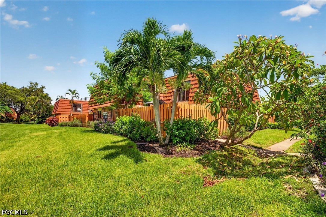 2 Bed Condominium for Sale in Hamlet, photo 2