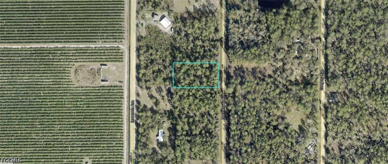 Residential for Sale in Acreage, photo 2