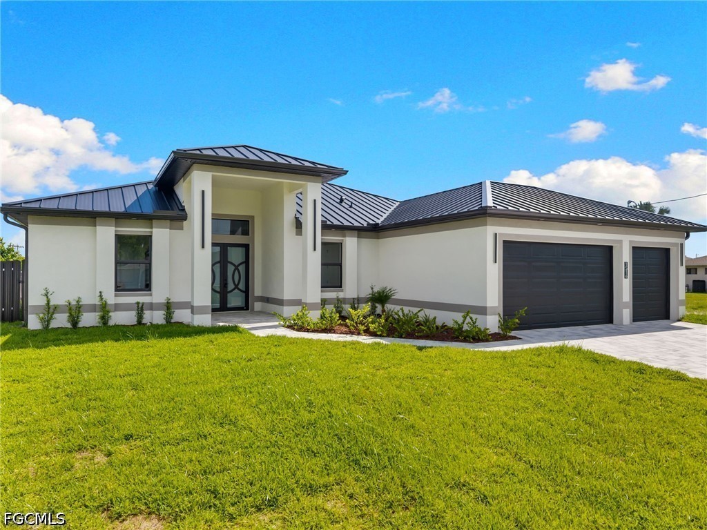 4 Bed Pool Home for Sale in Cape Coral, photo 2