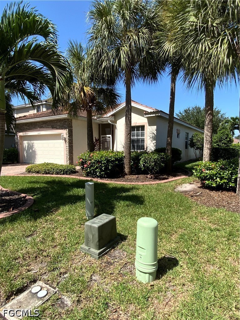 3 Bed Waterfront Home for Sale in Coral Lakes, photo 2