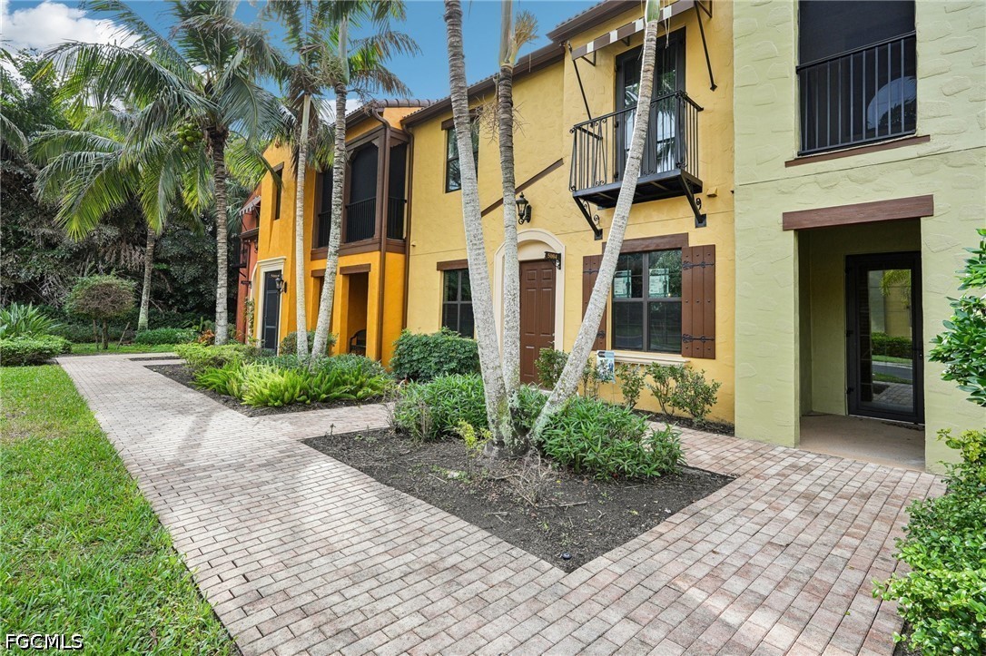 2 Bed Condominium for Sale in Ole, photo 2