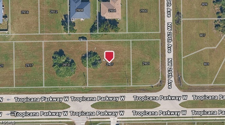 Commercial for Sale in Cape Coral, photo 2