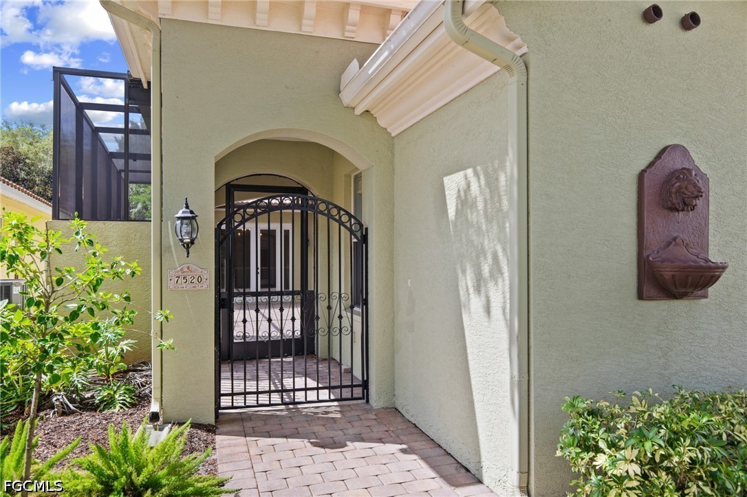 4 Bed SingleFamilyResidence for Sale in Casa Del Lago, photo 2