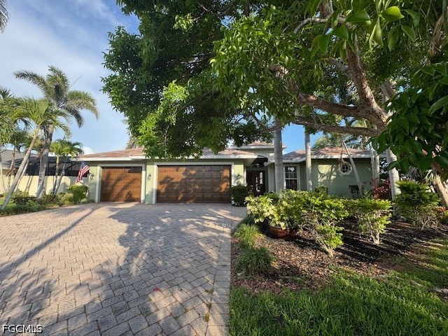 4 Bed Pool Home for Sale in Palmetto Point, photo 2