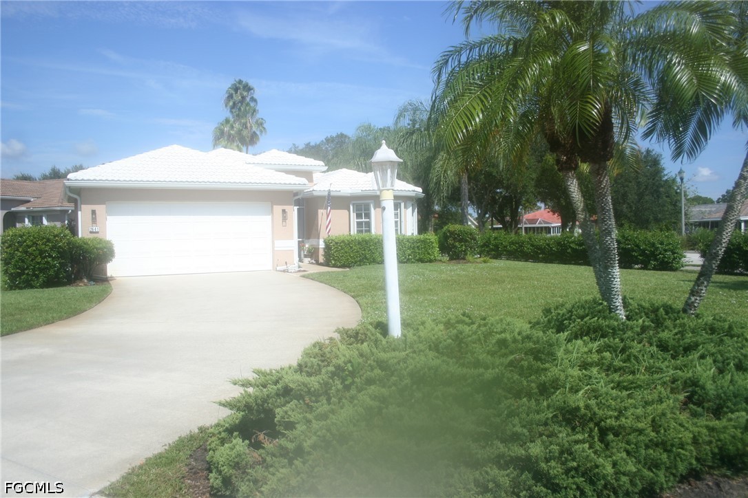 2 Bed SingleFamilyResidence for Sale in North Fort Myers, photo 2