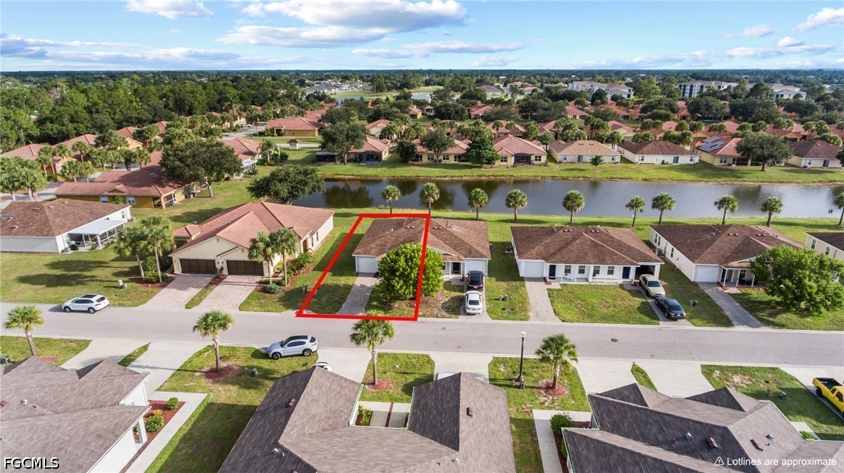 4 Bed Waterfront Home for Sale in Lehigh Acres, photo 2