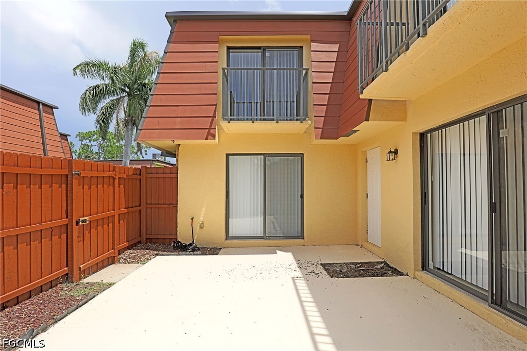 2 Bed Townhouse for Sale in Fort Myers, photo 2
