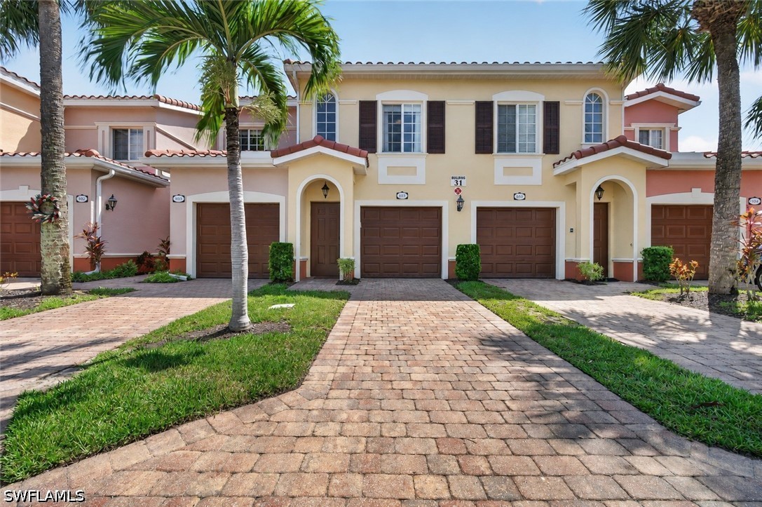 3 Bed Condominium for Sale in Villagio, photo 2