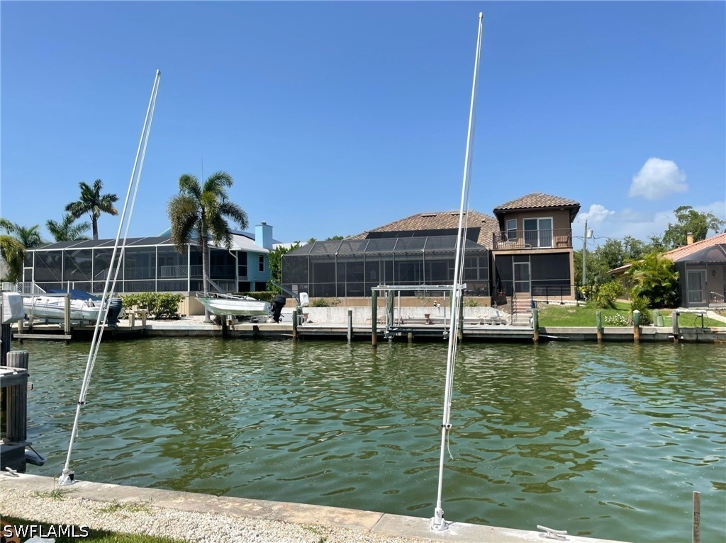 4 Bed Pool Home for Sale in Isles Of Capri, photo 2