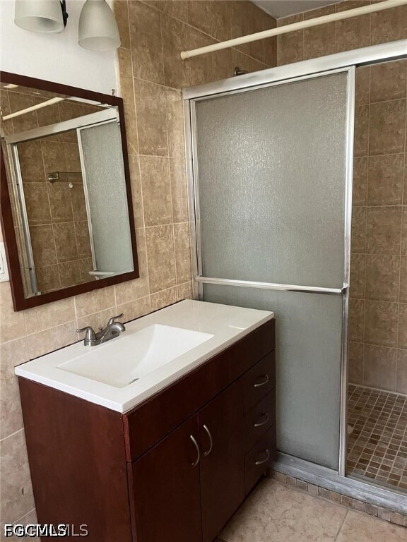 3 Bed SingleFamilyResidence for Sale in Lehigh Acres, photo 2