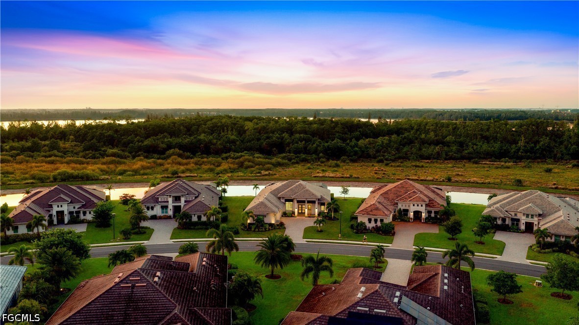 4 Bed Pool Home for Sale in Wildblue, photo 2