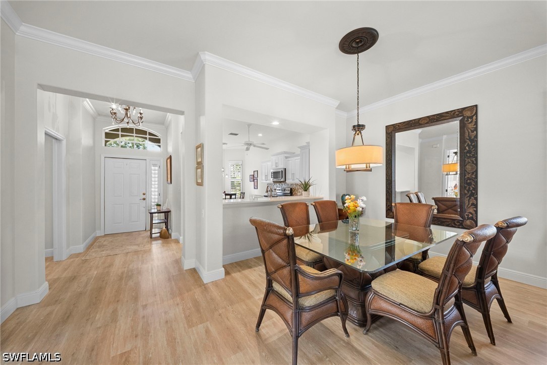 2 Bed Pool Home for Sale in Naples, photo 2