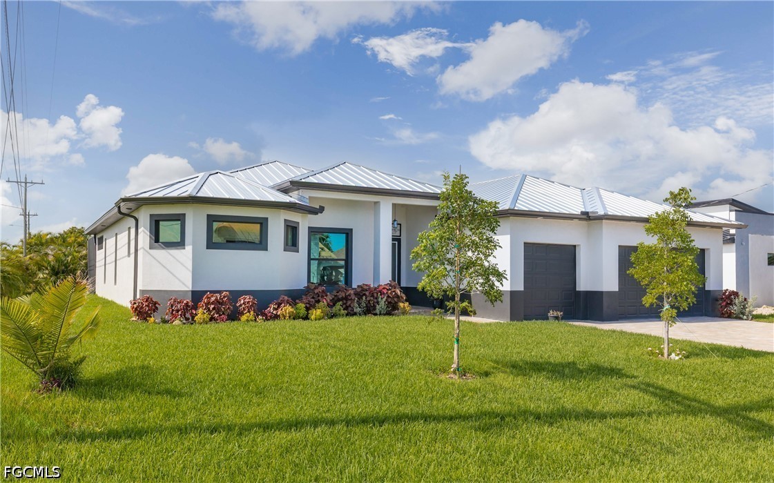 4 Bed Pool Home for Sale in Cape Coral, photo 2