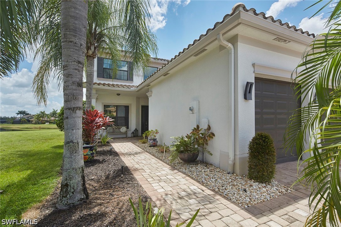 5 Bed Waterfront Home for Sale in Riverstone, photo 2