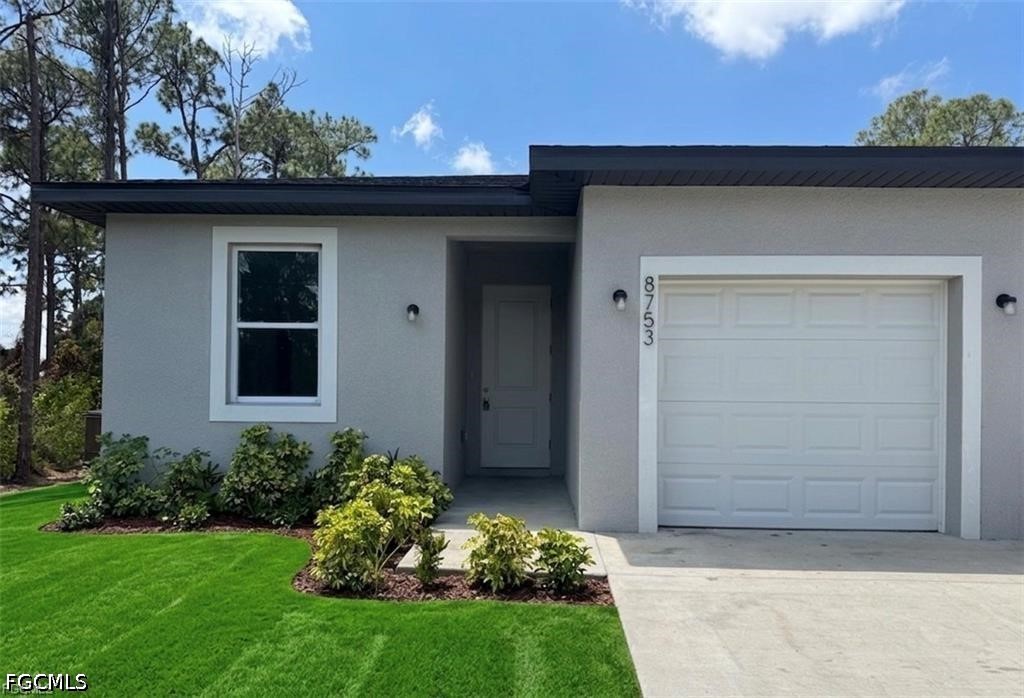 3 Bed Duplex for Sale in Lehigh Acres, photo 2