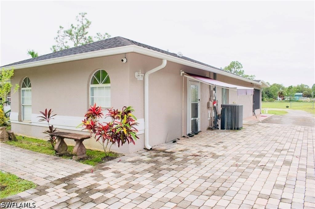 4 Bed SingleFamilyResidence for Sale in Naples, photo 2