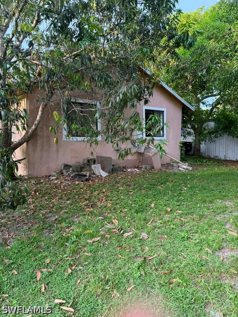 Residential for Sale in Naples Manor, photo 2