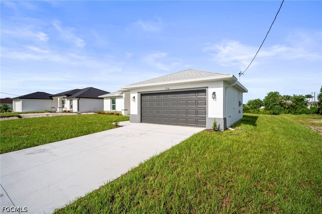 4 Bed SingleFamilyResidence for Sale in Cape Coral, photo 2