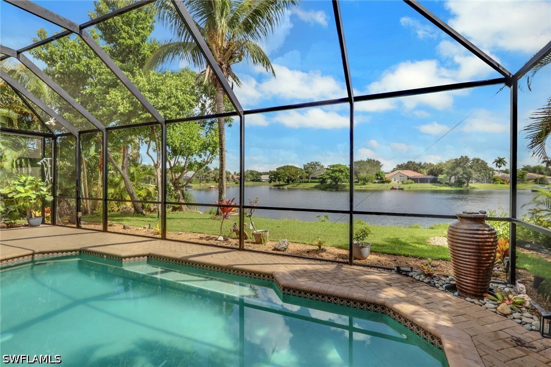 3 Bed Pool Home for Sale in Longshore Lake, photo 2