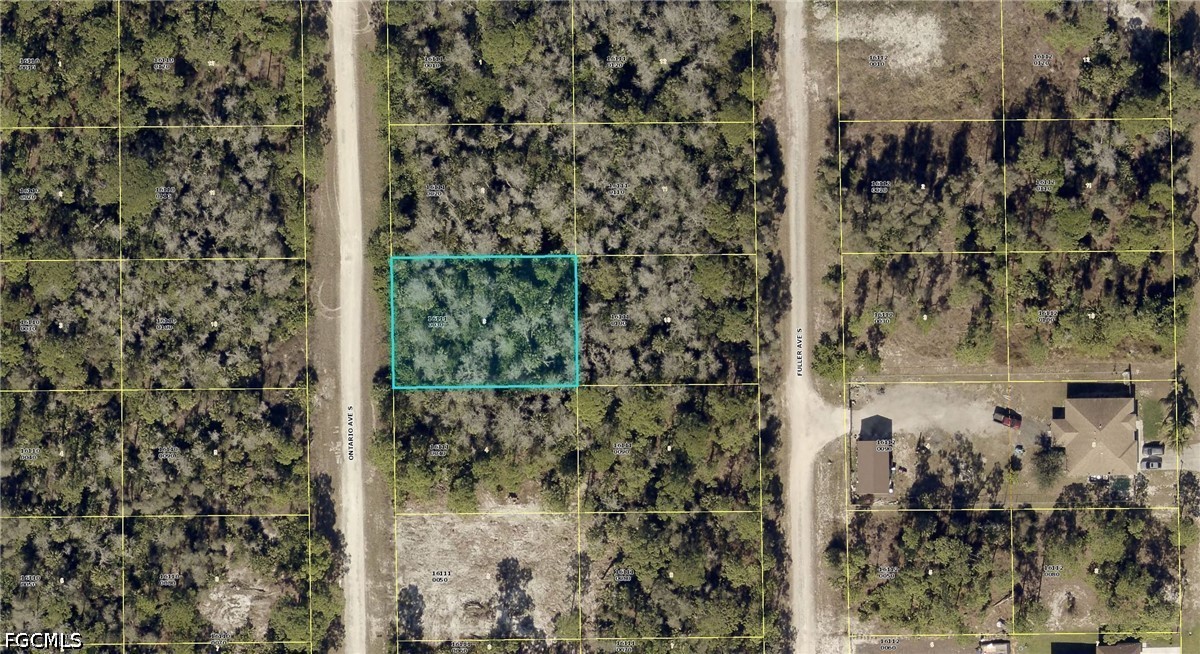 Residential for Sale in Lehigh Acres, photo 2
