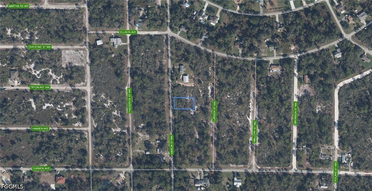 Residential for Sale in Acreage, photo 2